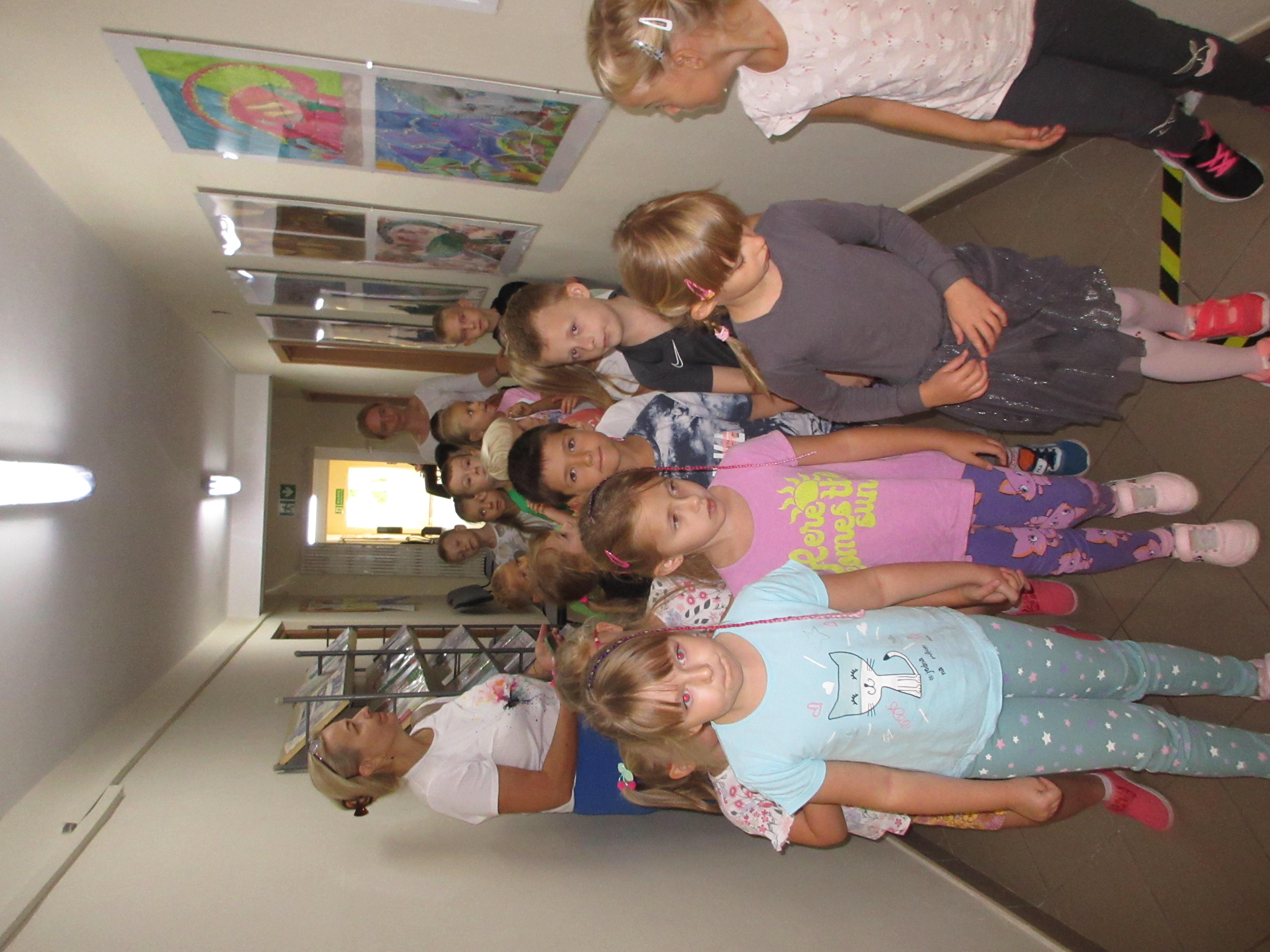 Smoki w bibliotece. Zajęcia literackie dla uczniów kl. 0 z Publicznej Szkoły Podstawowej im. Władysława Jagiełły w Zwoleniu