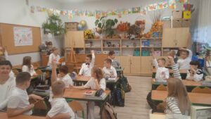 Biało-czerwone barwy niezwyciężone. Zajęcia edukacyjne dla uczniów klasy 3E PSP w Zwoleniu