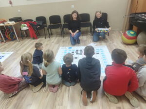 Zabawą połączeni, czyli ferie z książką i kodowaniem