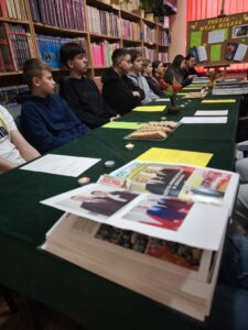 Spotkanie autorskie z Ireną Błażewską w bibliotece Publicznej Szkoły Podstawowej im. Władysława Jagiełły w Zwoleniu