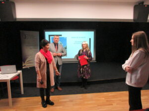 MIĘDZYNARODOWY DZIEŃ JĘZYKA OJCZYSTEGO Zwoleń na ustach świata. Z Janem Kochanowskim dbamy o mowę ojczystą.