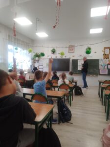 Młodzi ekolodzy z 3d z Publicznej Szkoły Podstawowej w Zwoleniu odkrywają swoją EKOMOC!