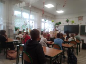 Młodzi ekolodzy z 3d z Publicznej Szkoły Podstawowej w Zwoleniu odkrywają swoją EKOMOC!