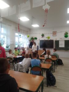 Młodzi ekolodzy z 3d z Publicznej Szkoły Podstawowej w Zwoleniu odkrywają swoją EKOMOC!