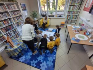 4 Klasa 1d z Publicznej Szkoły Podstawowej im. Władysława Jagiełły z Zwoleniu w świecie Kotki Milusi i kodowania