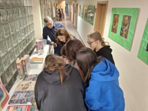 motion_photo_9034397188332610936