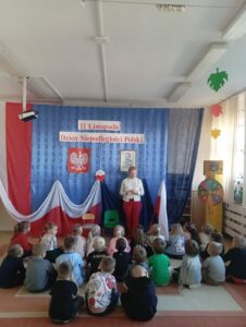 Zajęcia edukacyjne w grupie przedszkolnej Motyli z Publicznego Przedszkola Nr 1 w Zwoleniu