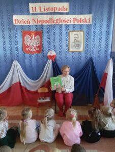Zajęcia edukacyjne w grupie przedszkolnej Motyli z Publicznego Przedszkola Nr 1 w Zwoleniu