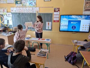 Zajęcia edukacyjne pt. "Bez złości mamy więcej radości" dla uczniów klasy 3 z Publicznej Szkoły Podstawowej im. Jana Pawła II w Paciorkowej Woli